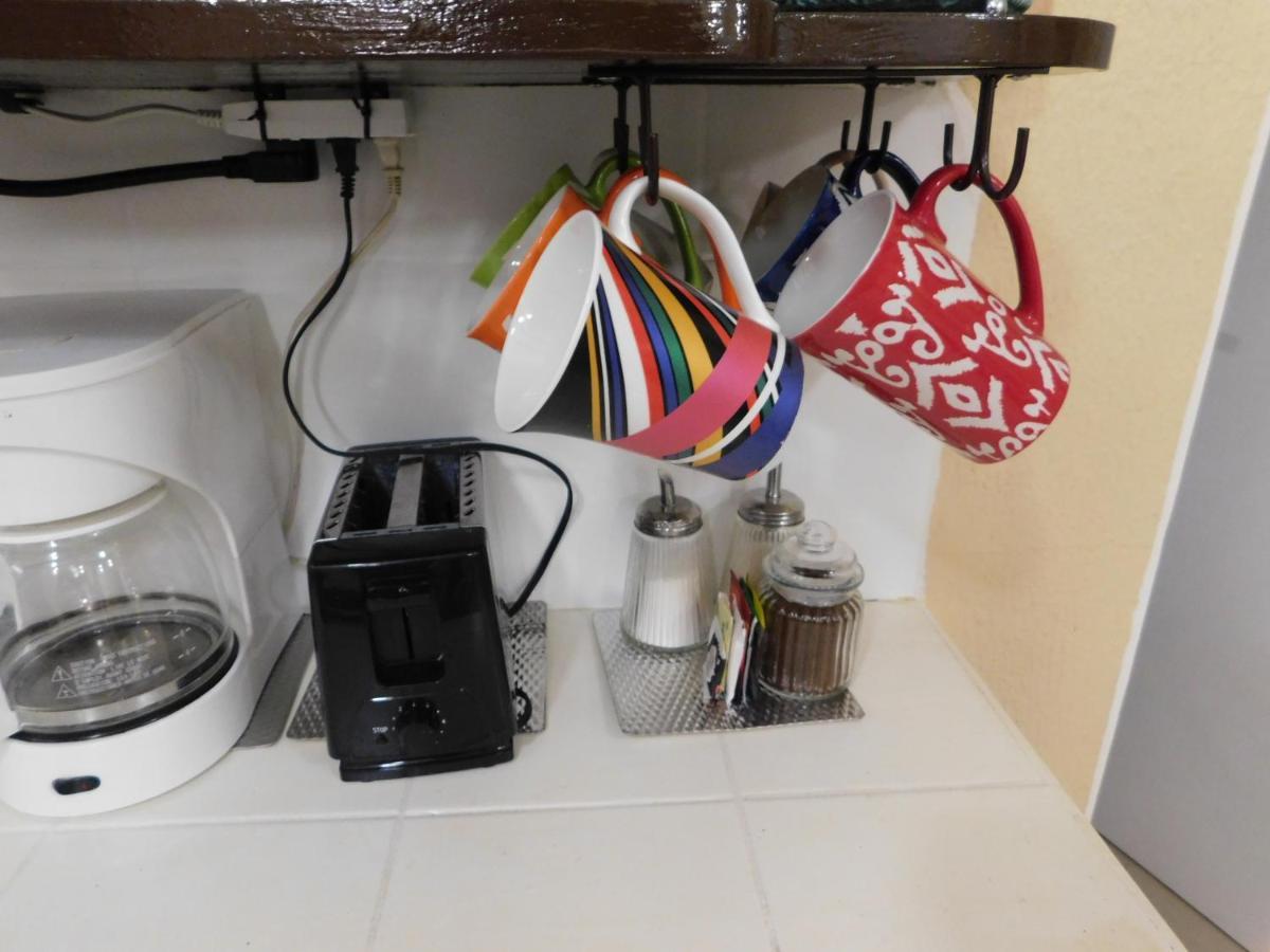 Condo Villa B27 Sleeps Five People - B28 Sleeps Six People - Price Includes Housekeeping Fees Not Taxes - Very Close To The Pool And Beach! 자코 외부 사진